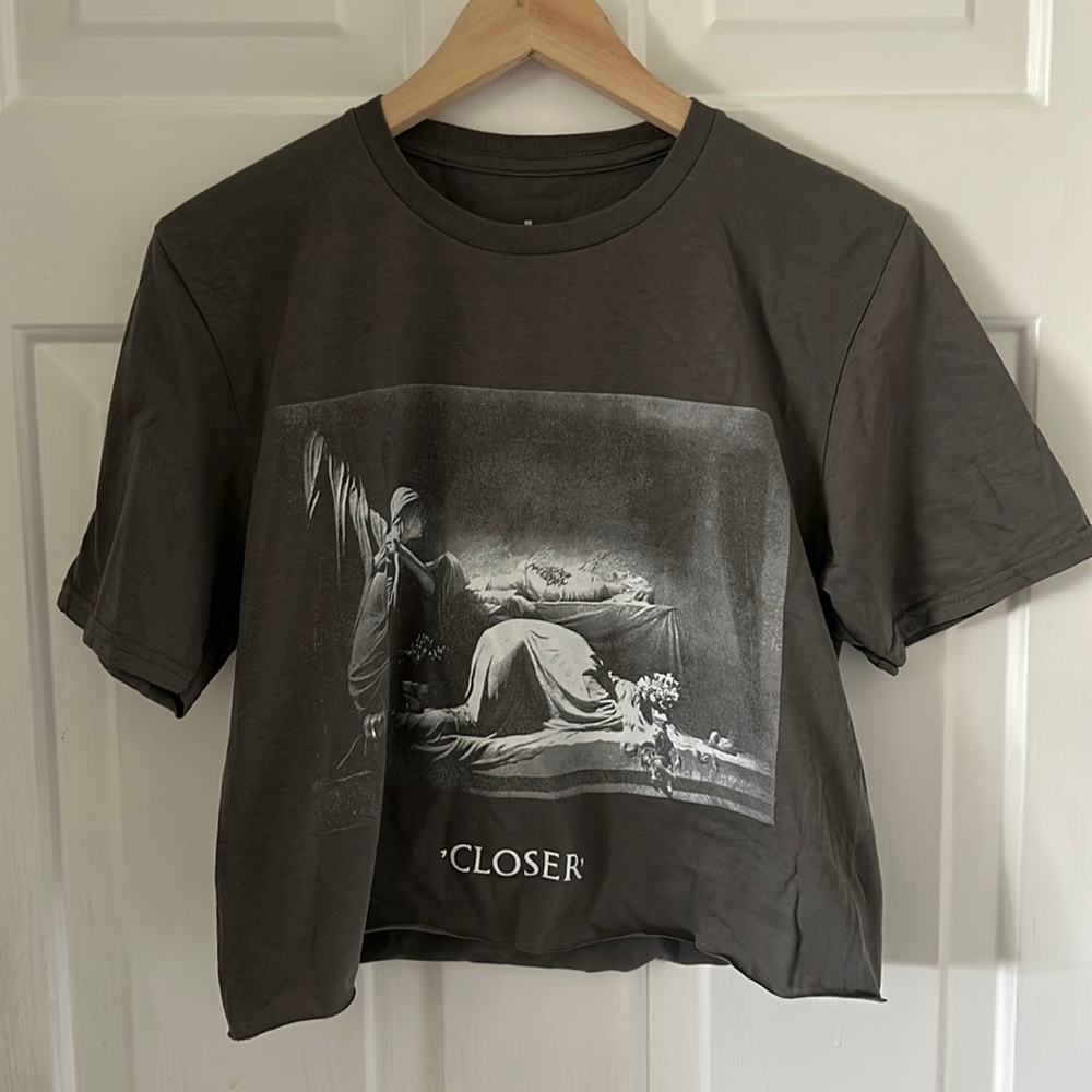 Women’s joy division tee